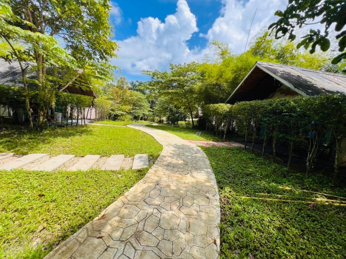 Phayam Valley Homestay Ко Паям Екстериор снимка