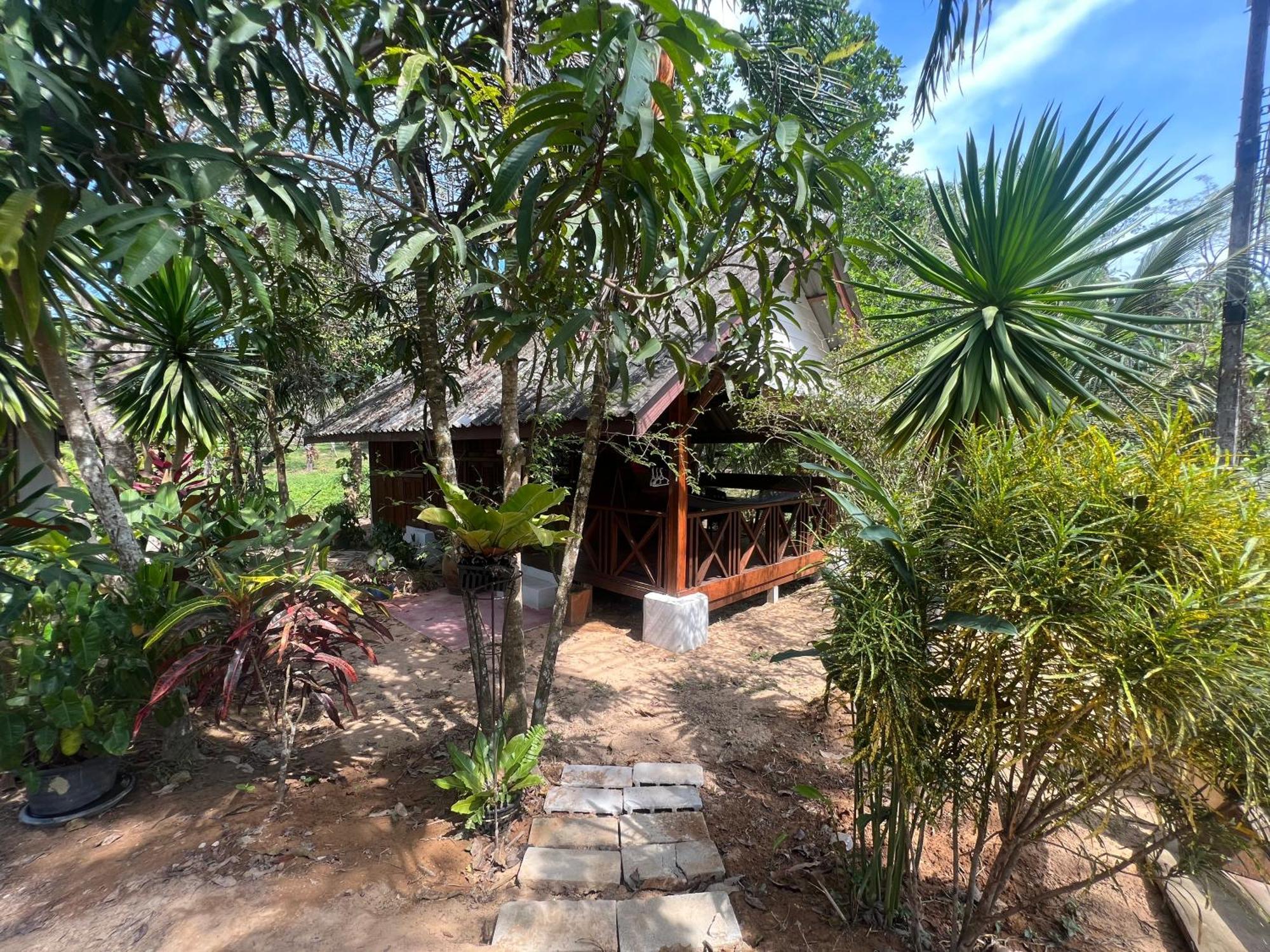 Phayam Valley Homestay Ко Паям Екстериор снимка