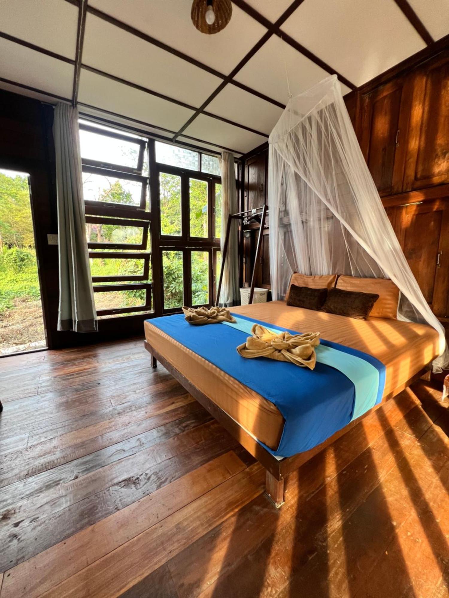 Phayam Valley Homestay Ко Паям Екстериор снимка