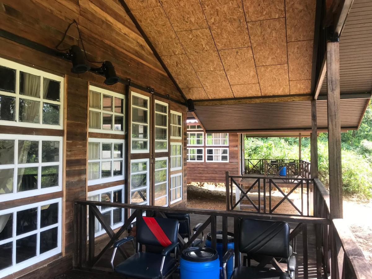 Phayam Valley Homestay Ко Паям Екстериор снимка